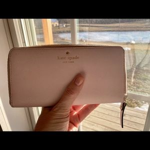 kate spade laurel (?) blush/light pink zip wallet